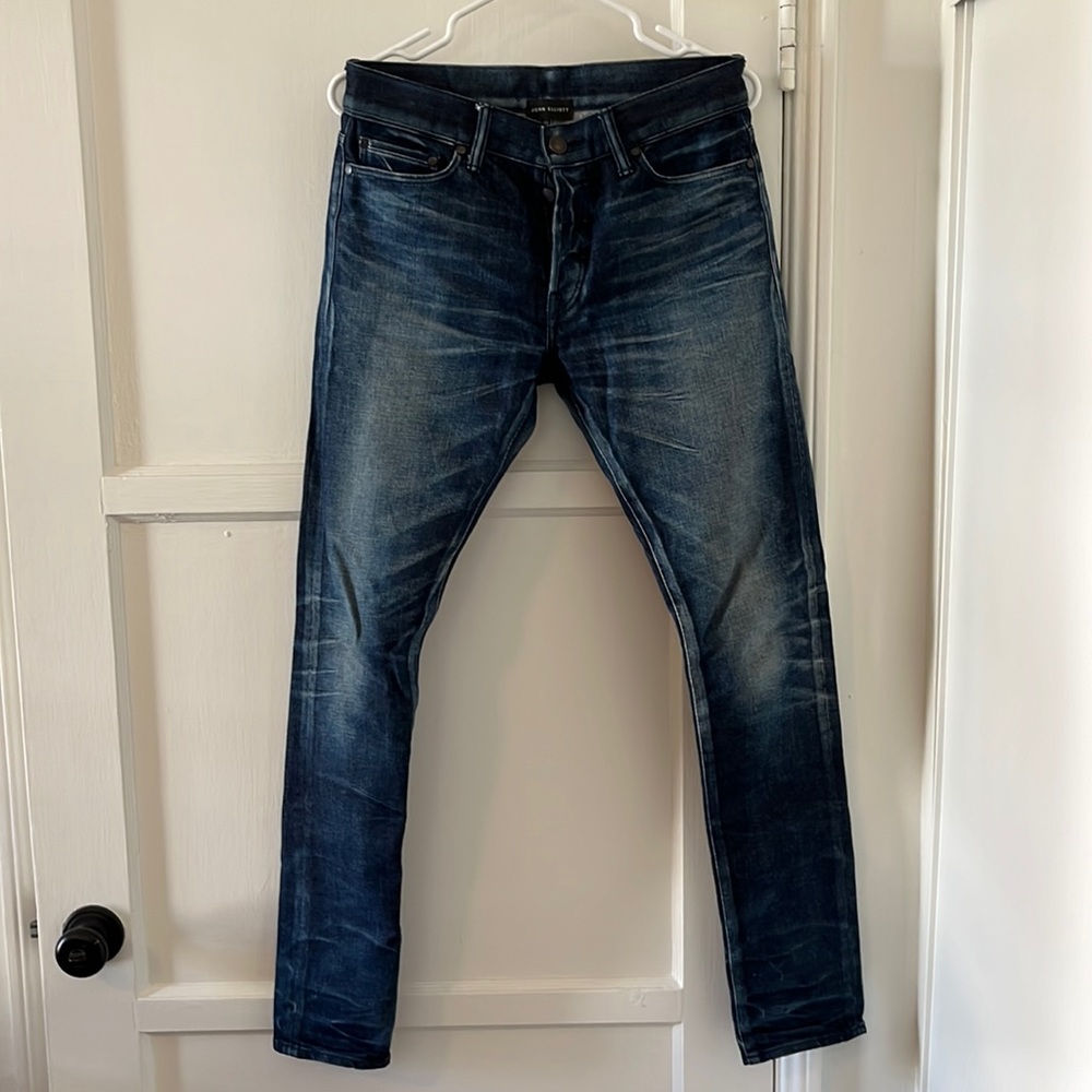 John Elliot “The Cast II” color: Nimbus. Size 29x32.